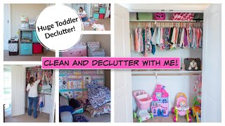 Clean and Declutter with me // Toddler's bedroom and clothes