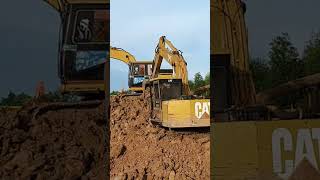 Heavy Equipment Excavator CAT At Work Part 26