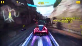 Asphalt 8 (Mom I crashed and won)