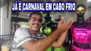 Centro de Cabo Frio em ritmo de Carnaval. Mas tem coisas que precisam melhorar em acessibilidade.