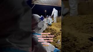 MASYA ALLAH SAYUNYA FRONTLINER BERTAKBIR DI PERKUBURAN MENUNGGU JENAZAH COVID19