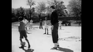 Alfredo Di Stéfano entrenando a los chavales