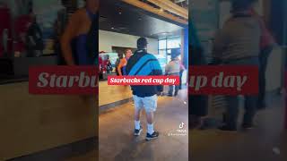 No se olvide de ir por su vaso al Starbucks #starbucks #redcupday #usa