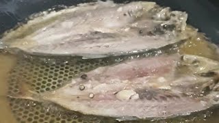 Frying Fish #ASMR #SOUNDS #SATISFYING #FOOD #FISH #DELICIOUS