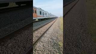 ka mutiara selatan pagi melintas di mergosari tarik #kabima #keretaapi #kaicommuter #shortvideo