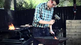 How to forge an arrow head part 2 of 3 - The tongs