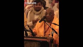 Beautiful kirtan by His Grace Kamal Gopal dasa .#kirtan #kirtanmela #sankirtan #krishna #iskcon । CS