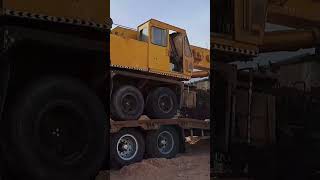 unloading this Mitsubishi crane. #heavyequipment #heavyequipmentmechanic