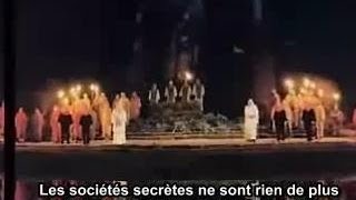 Infiltration dans la société secrète du Bohemian Grove (2/2) La crémation - Alex Jones