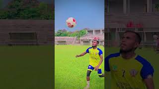 150. How did football receive from above? #shorts #football #skills #receive #trending #viral