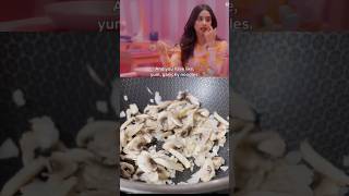 Janhavi Kapoor fav noodles #noodles #janhvikapoor