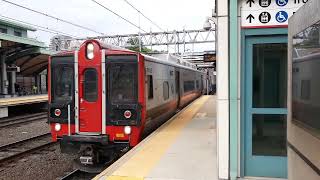 Shoreline East M8 train to New Haven arriving into New Haven-State St