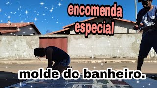 Chegou uma encomenda muito especial para o banheiro. Da Kombi home