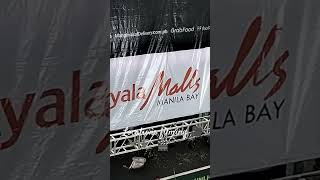 shopping mall Manila Philippines