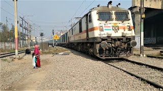 (02752) HUMSAFAR SPECIAL (Jammu Tawi - Hazur Sahib Nanded) With (TKD) WAP7 Locomotive.!