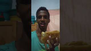 quem aqui de vcs gosta de pastel deixe no comentário