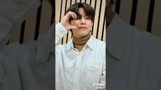 #Bts #kimtaehyung😭😭❤️ #Army #V #jk #jin