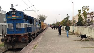 (04998) (FZR - LDH) Passenger Train Arrival & Departure From Model Gram Railway Station.!