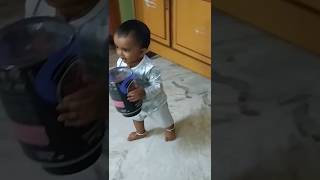 Baby vs Heavy box: who will win? watch till end #satz#cute baby #neverevergiveup