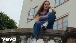 Sigrid - Burning Bridges (up close, acoustic) (Visualiser)