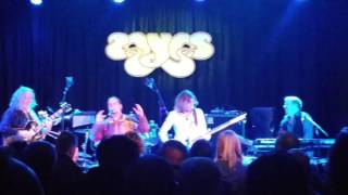 Yes tribute..Seyes...bit of Heart of the Sunrise