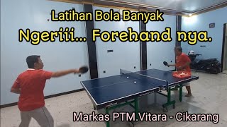 Latihan Stroke Backhand dan Forehand  - Bola Banyak