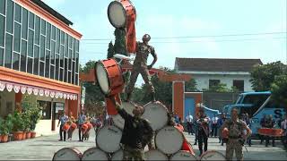 KEREN ..ATRAKSI GIGIT TAMBUR MARCHING BAND STTKD YOGYAKARTA