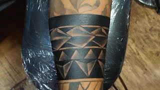 FREEHAND COVERUP HALFSLEEVE WRAP AROUND POLYNESIAN TATTOO