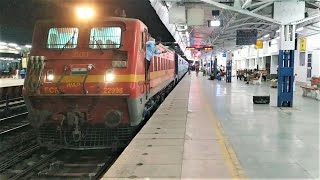 (05212) Jan Nayak Festival Special (Amritsar - Darbhanga) Departure From Ludhiana Junction.!