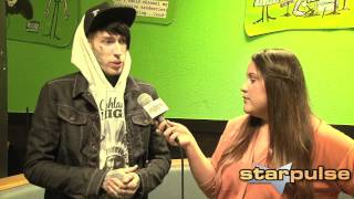 Exclusive: Trace Cyrus Talks Transition From Metro Station to Ashland High With Vanessa Mujica