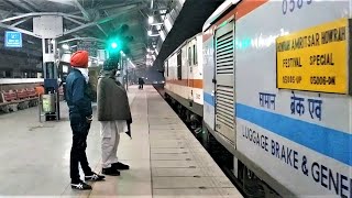 (03006) (Amritsar - Howrah) Mail Prakashotsav Festival Special Departure From Ludhiana Junction.!