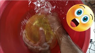 MIND-BLOWING Balloon Trick: Balloon Under Water..Air Release from Balloon Under Water... #thesecrets