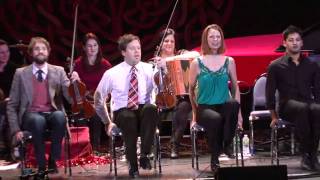 Cherish The Ladies Celtic Christmas "Chairdance"