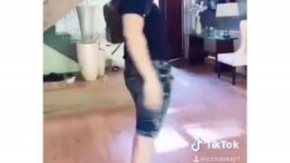 Julio César Chaves jr. bailando en tacones tík tok