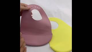 Make Mealtime Mess-Free with Silicone Bibs!