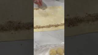 Homemade baklava 2 eggs 1 cup yogurt 1/3 oil 3 cup flour 1 cup walnut with ￼kadajif##