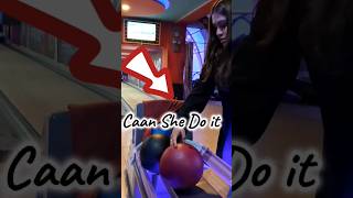 Funny 😂 | She Can't Throw Ball  #gameplay #sports #funny #comedyshorts #nepalicomedy #nepaligirl