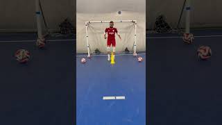 TRAINING CROSS SPLITS GOALKEEPER FUTSAL #futsal #gk #goalkeeper