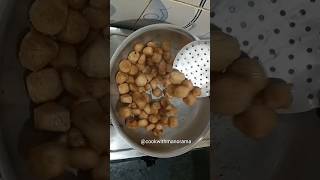 Restaurant Style Me Bani Soyabean Aloo ki Sabji 😋#shorts#youtubeshorts #cookwithmanorama #shortsfeed