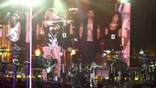 Beyonce singing Happy Birthday-live in Athens 8/11/2009