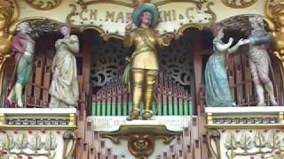 "When the Guardsman Crooned on Parade" Marenghi Fairground Organ @ Dorset Steam Fair 2017