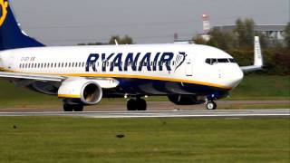 Ryanair Boeing 737-8AS EI-EBY takeoff from RWY 09 at Bremen 16.10.2011