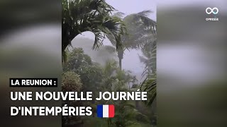 A La Réunion, le cyclone Batsiraï perturbe l'île