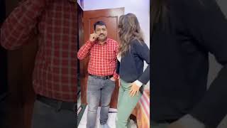 haryana beautiful girl making Tiktok video with mother & father | Hot girl in sanskari avatar