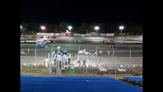 Modifieds compete on Championship night at Wall