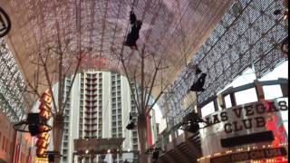 Rod & Mike Zoom Line on Fremont Street