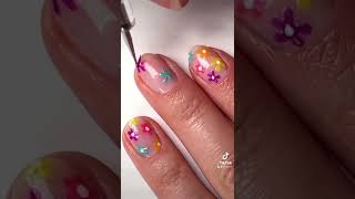 EASY FLORAL NAIL ART! 🌸🌼 Karanailedit #shorts #nails