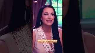 Kyle Richards, a star of "Real Housewives," and Mauricio Umansky separated after 27 years #Shorts