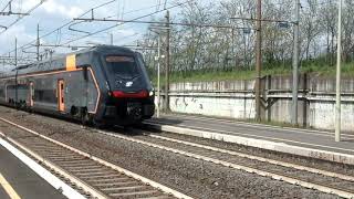 Stazione Torricola  Treno Rock in transito