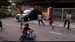 Happy Skip jump ropes